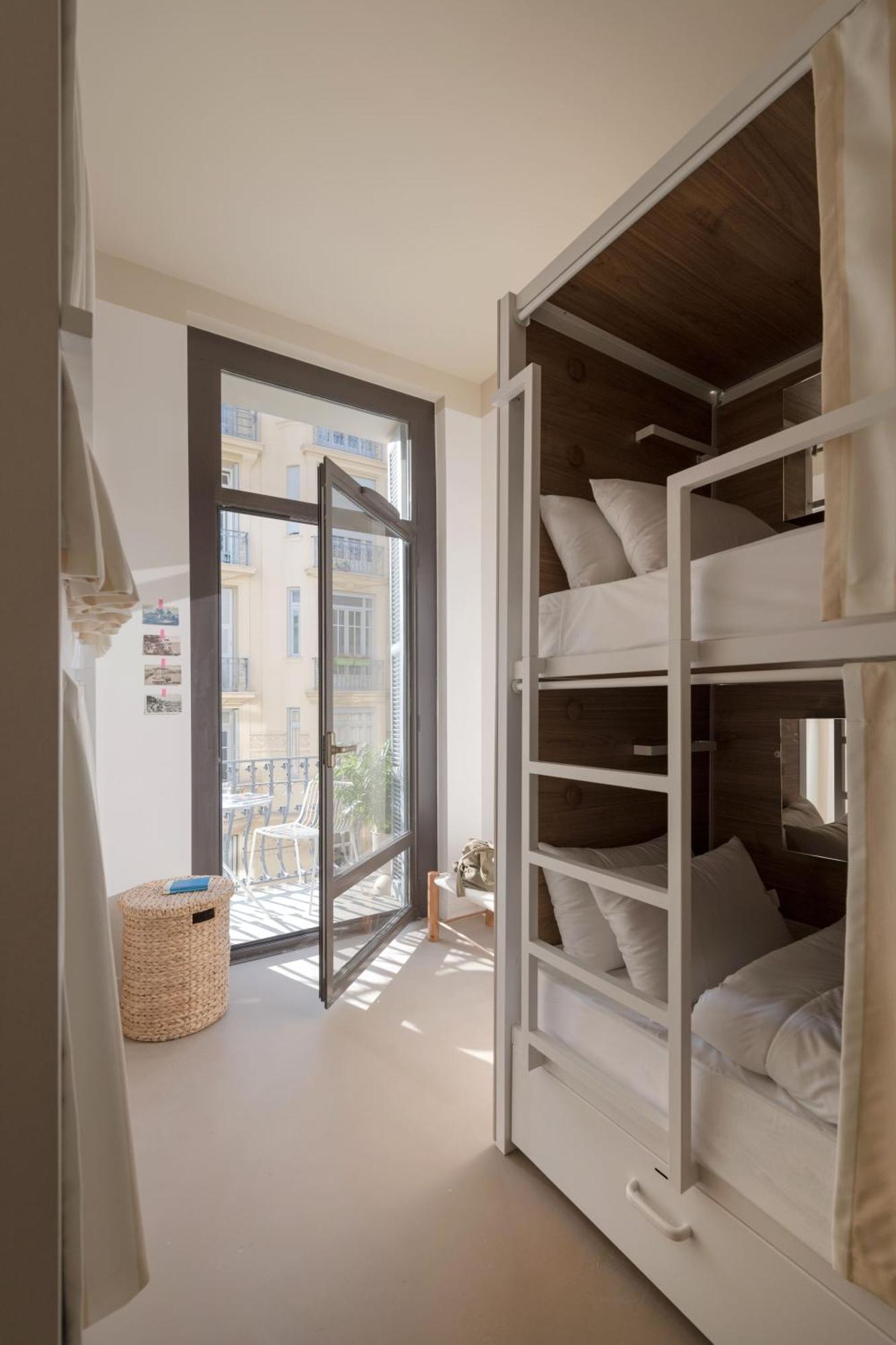 Hostel Slo Nizza